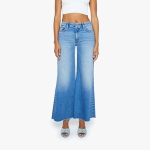 MOTHER The Roller Fray 
Color: Fan Favorite
10" Rise
31" Inseam
26" Leg Opening